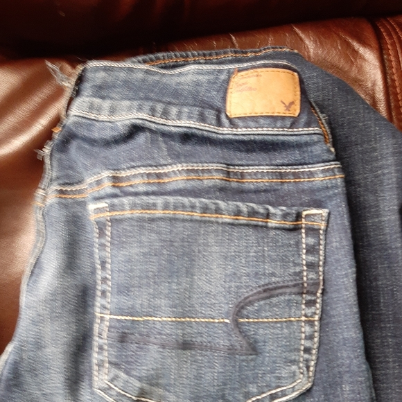 Name brand shirts and jeans - Picture 15 of 15